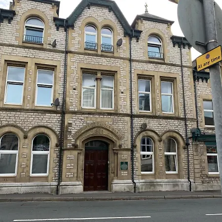 The Old Institute Milnthorpe, Close To The Lake District